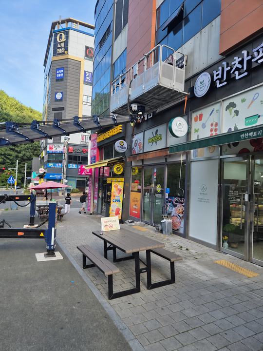 건물 주변의 붐과 작업 공간 · 사진 0223