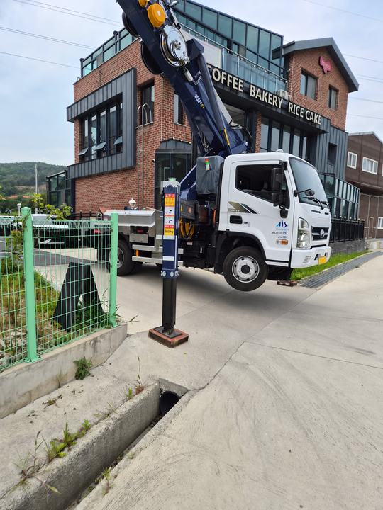 건물 주변의 붐과 작업 공간 · 사진 0239